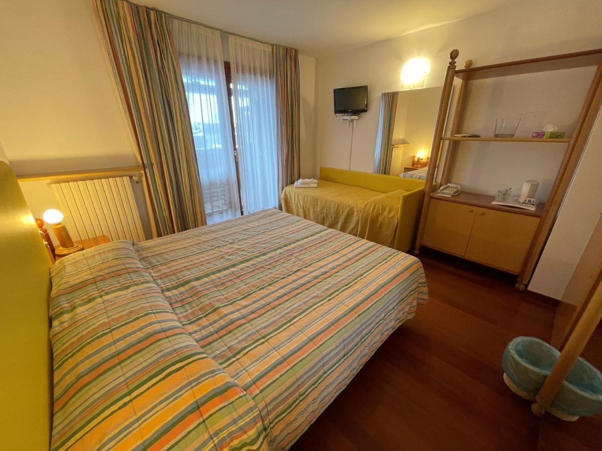Il Fraitevino Hotel Bed & Breakfast セストリエーレ エクステリア 写真