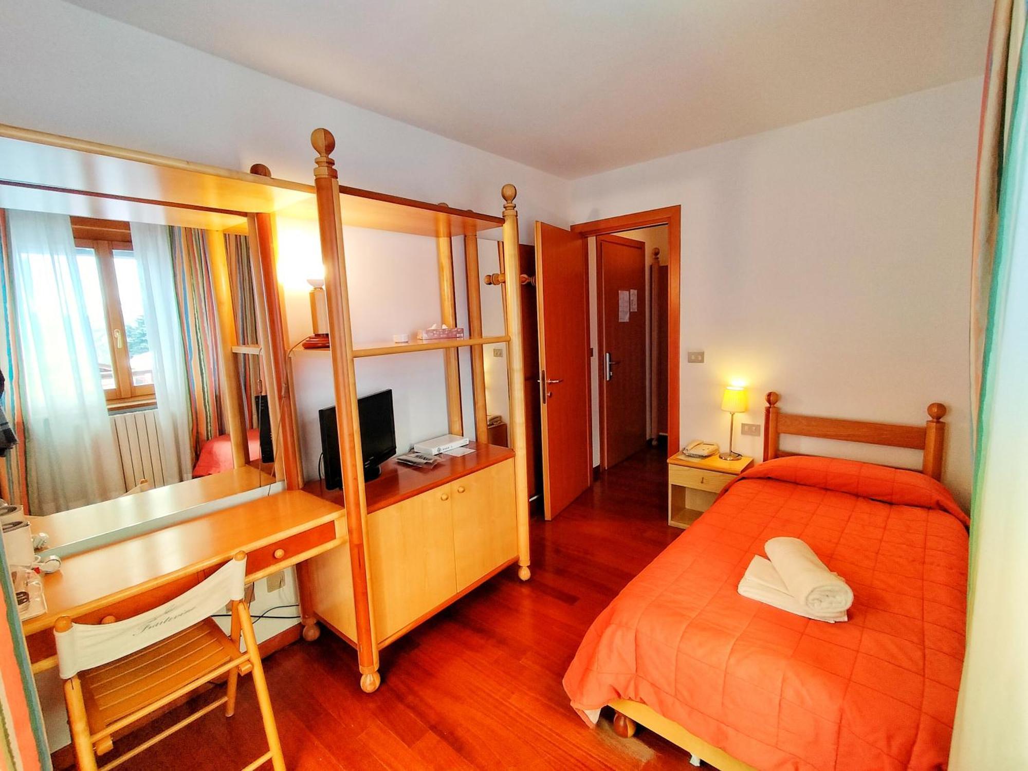 Il Fraitevino Hotel Bed & Breakfast セストリエーレ エクステリア 写真
